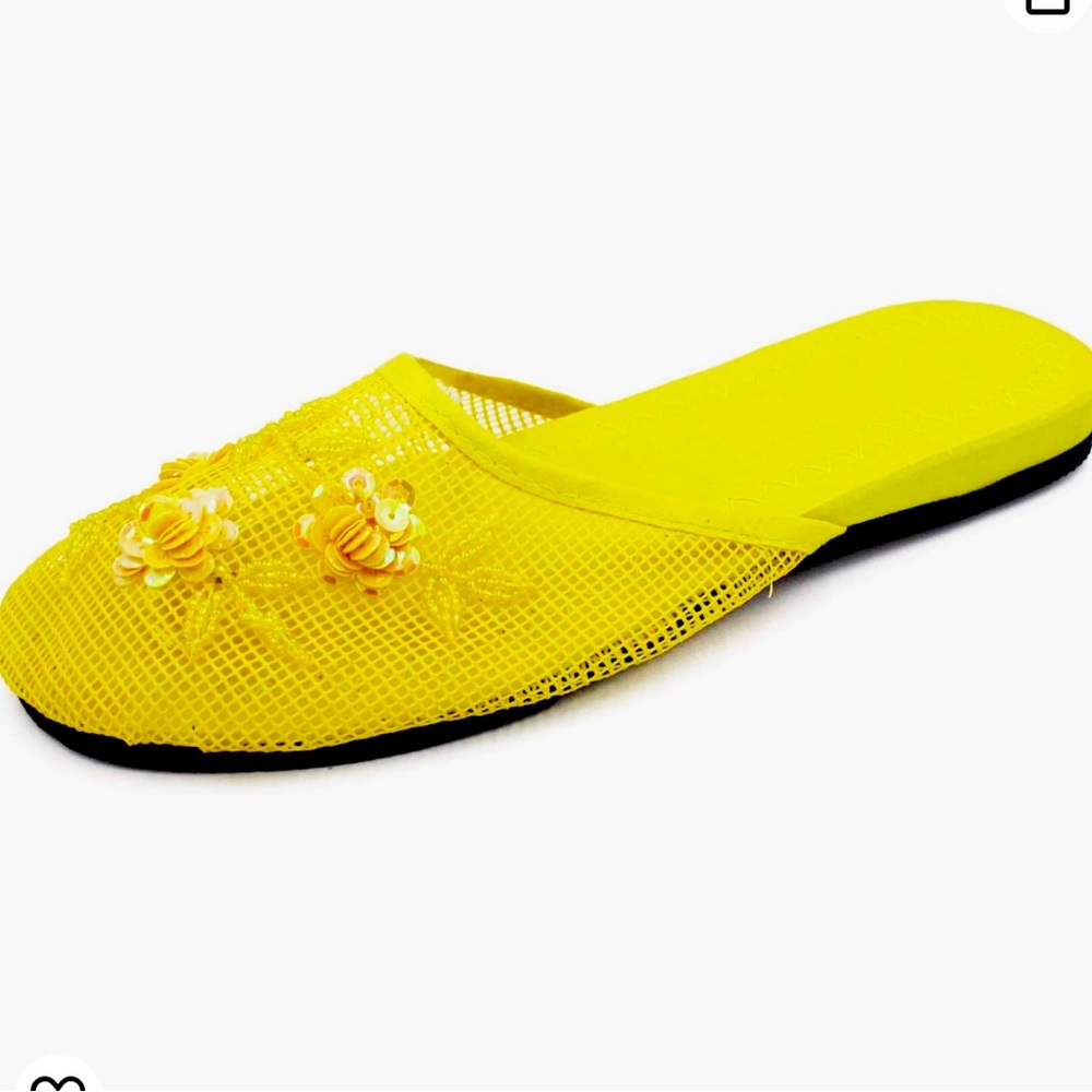 Women’s slippers